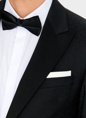 Juodas smokingo švarkas