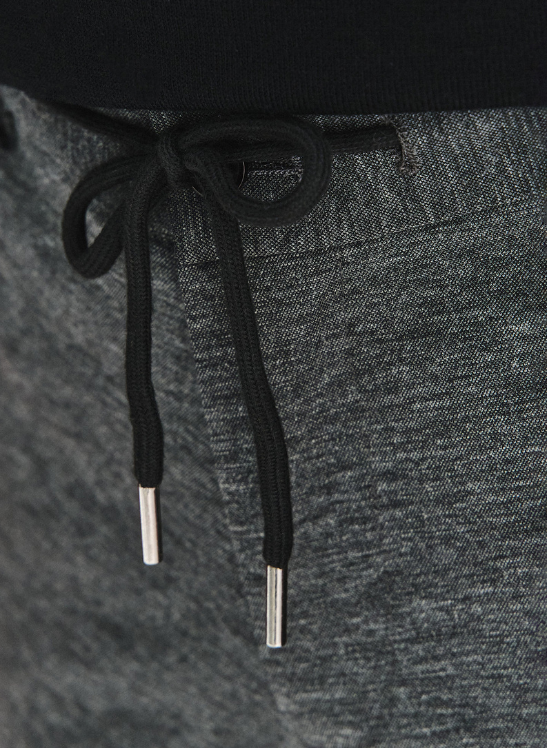 Pilkos vyriškos laisvalaikio kelnės