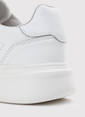 Balti vyriški sportbačiai su PL logotipu