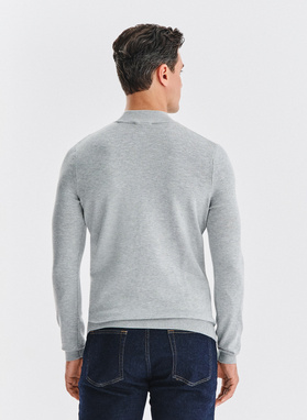 Pilkas vyriškas pusgolfis