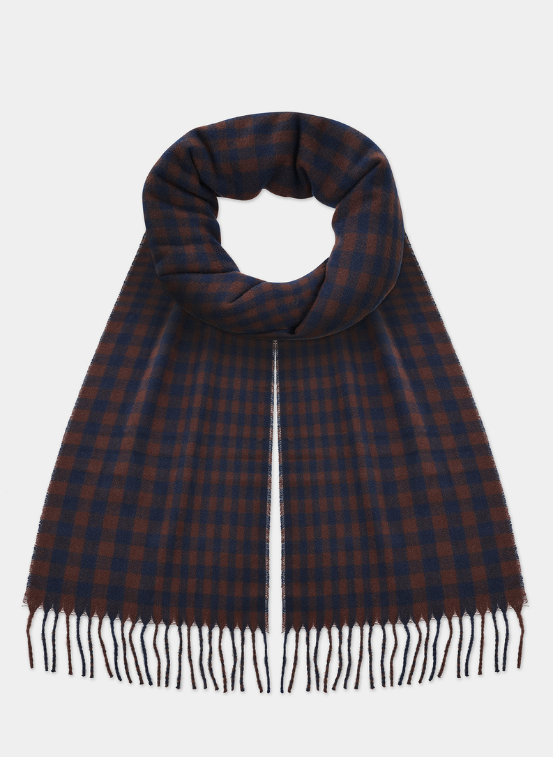 Rudas šalikas langeliais