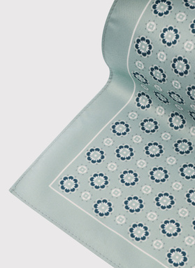 Šviesiai žalia raštuota kišeninė nosinaitė