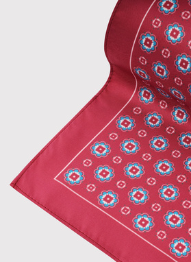 Rožinė raštuota kišeninė nosinaitė