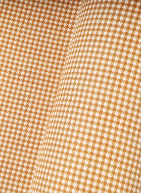 Geltona kišeninė nosinaitė smulkiu skalikų dantų raštu