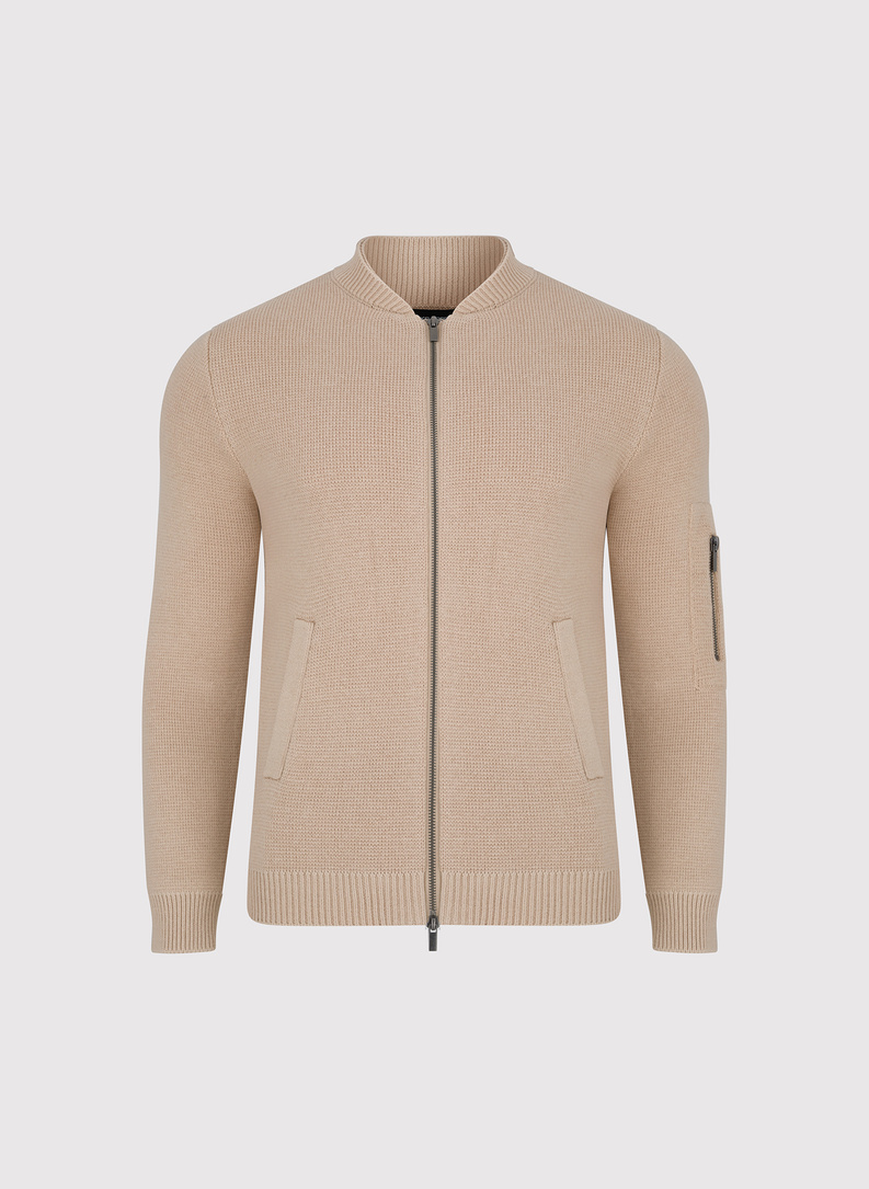 Smėlinės spalvos sagstomas kardiganas