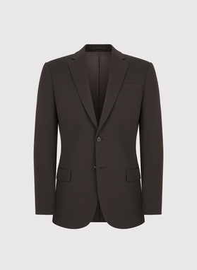 Tamsiai rudas vyriškas kostiumas