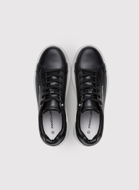 Juodi vyriški sportbačiai su PL logotipu