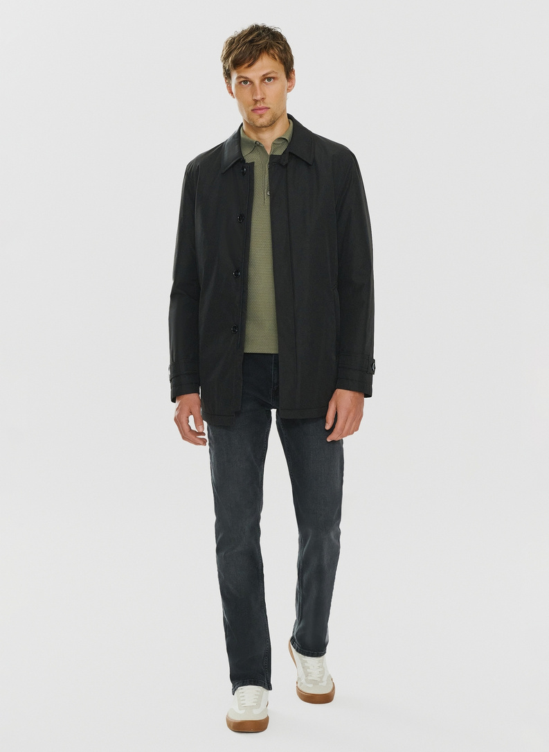 Juodas demisezoninis vyriškas lietpaltis