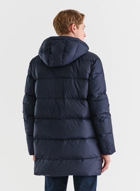 Tamsiai mėlyna ilga dygsniuota striukė