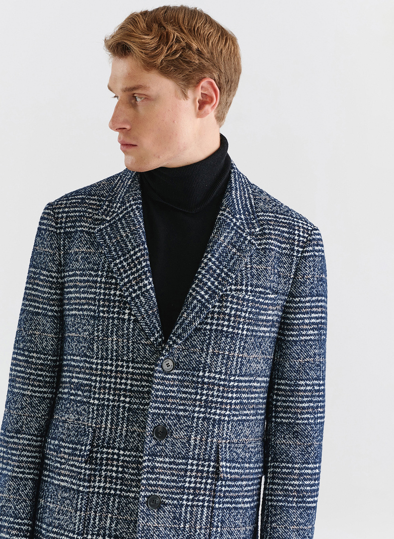 Tamsiai mėlynas languotas vyriškas lietpaltis