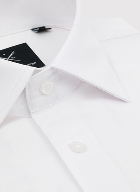 Balti vyriški marškiniai ilgomis rankovėmis