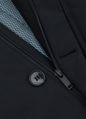 Juodos spalvos demisezoninis vyriškas lietpaltis