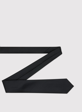 Juodas vyriškas kaklaraištis