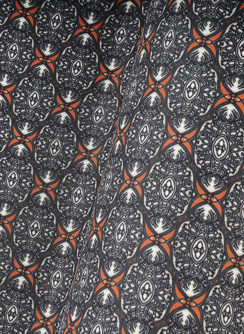 Pilka kišeninė nosinaitė geometriniu raštu