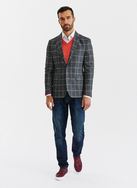 Pilkas languotas vyriškas švarkas