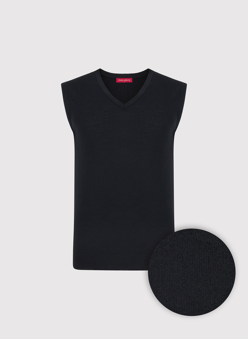 Berankovis su V apykakle