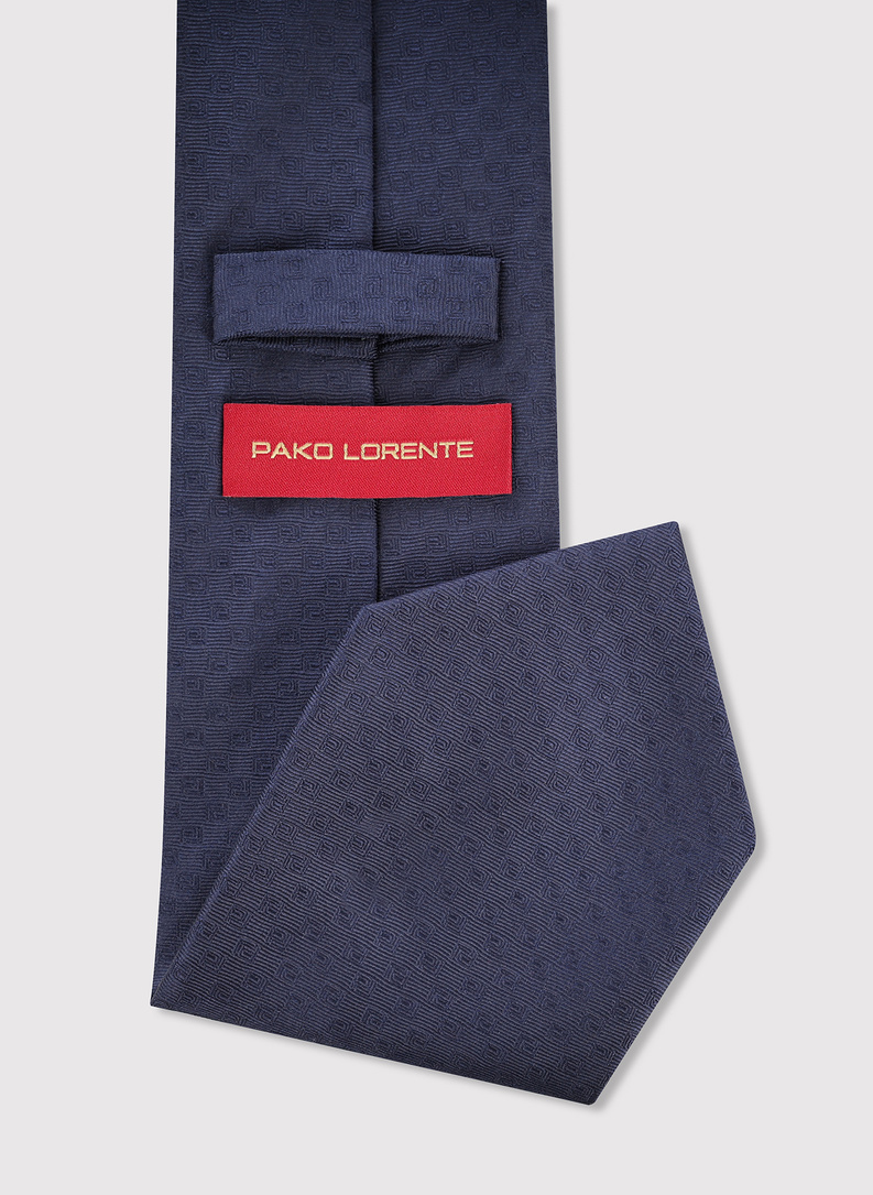 Šilkinis tamsiai mėlynas kaklaraištis su PL monograma