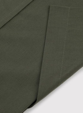 Žali marškiniai trumpomis rankovėmis