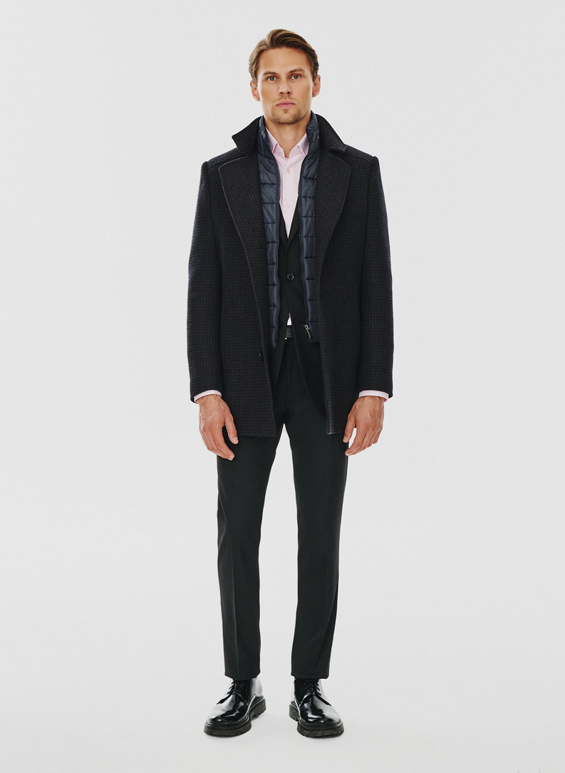 Bronzinis vyriškas lietpaltis smulkiais langais