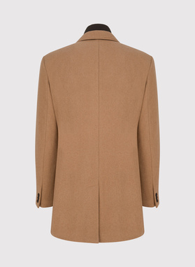 Smėlinis vyriškas lietpaltis su nusegama apykakle