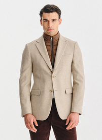 Smėlinis vyriškas švarkas su nusegama stačia apykakle