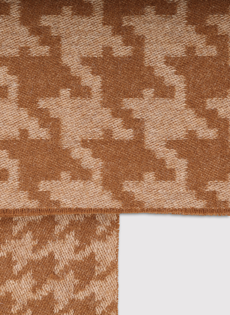 Vilnonis šalikas skalikų dantų raštu