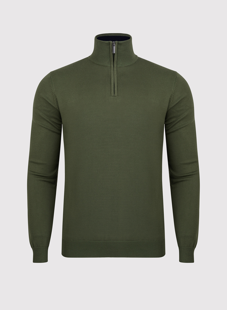 Žalias megztinis su užtrauktuku sagstoma aukšta stačia apykakle