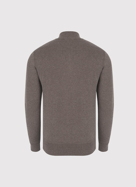 Rudas megztinis su prasegama stačia apykakle