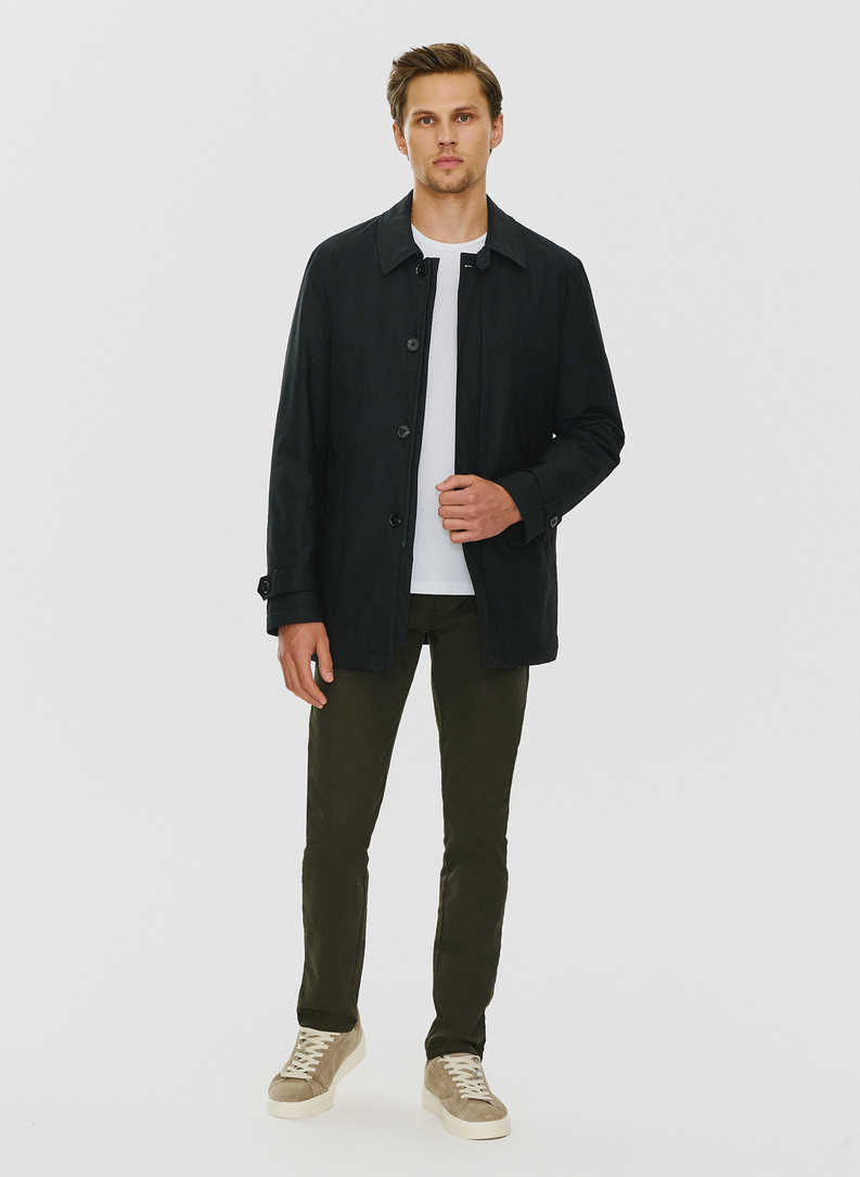 Juodos spalvos demisezoninis vyriškas lietpaltis