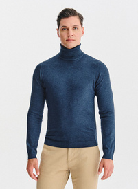 Tamsiai mėlynos spalvos vyriškas golfas