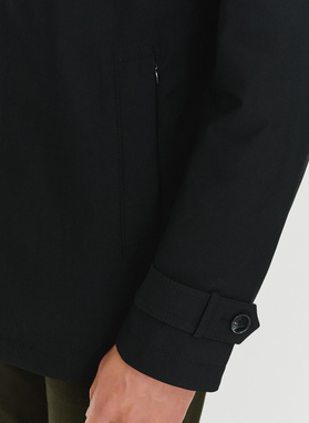 Juodos spalvos demisezoninis vyriškas lietpaltis