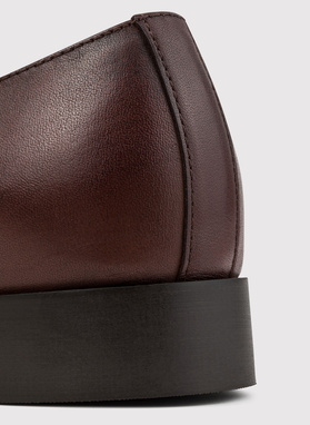 Rudi vyriški pusbačiai