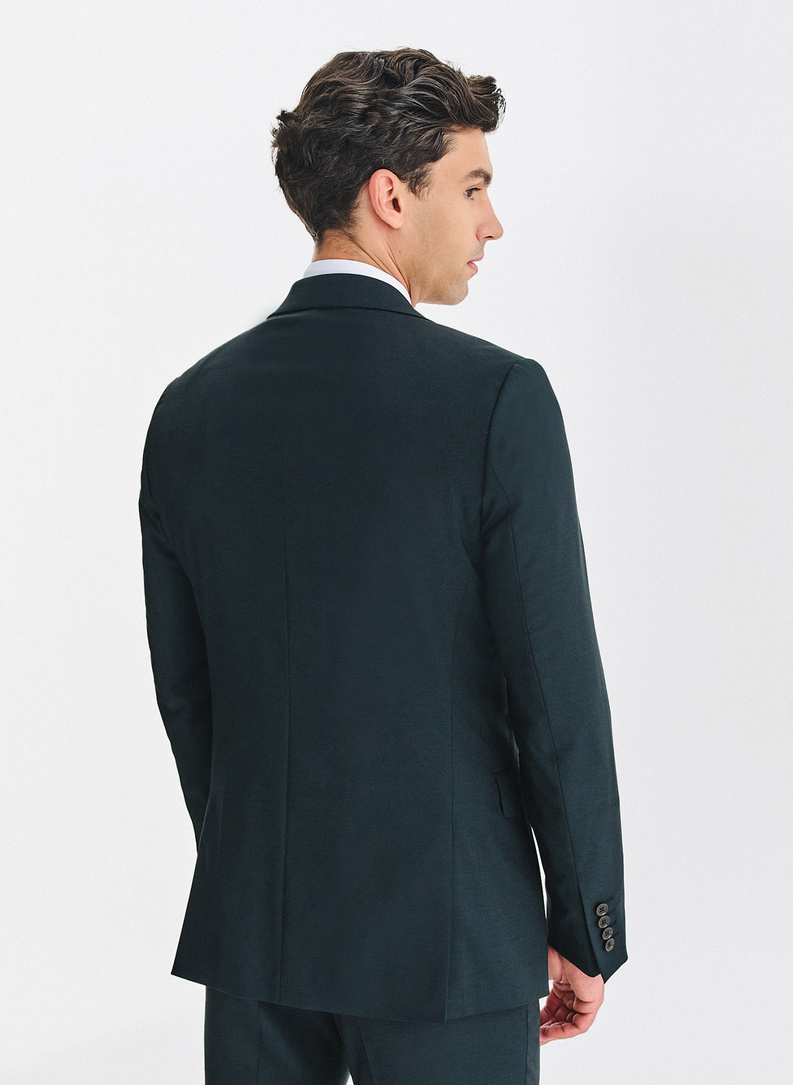Vilnonis žalias vyriškas kostiumas
