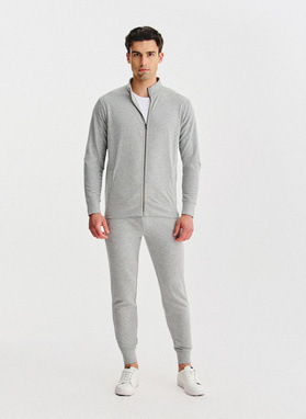 Pilkos treninginės kelnės