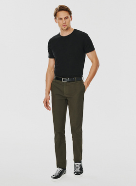 Žalios spalvos vyriškos kelnės be raštų