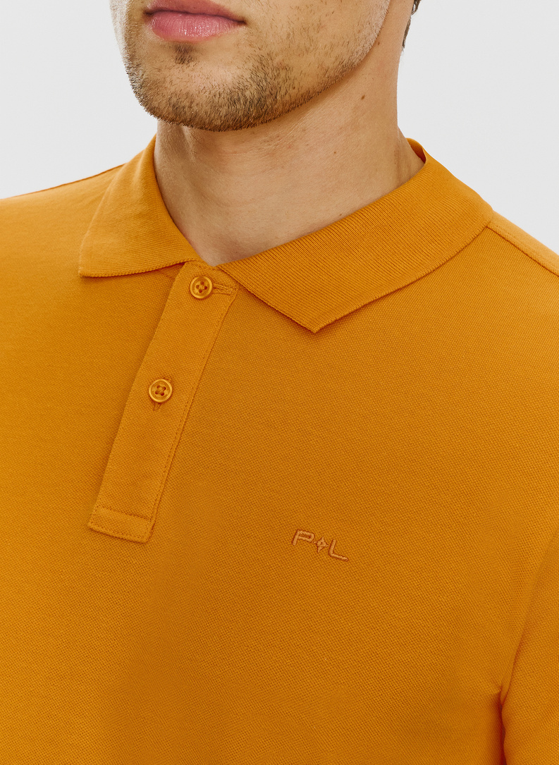 Oranžinės spalvos polo T marškinėliai be raštų