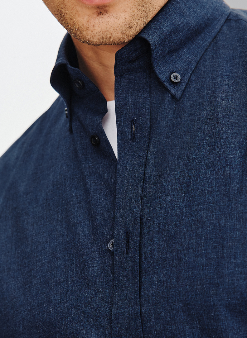 Tamsiai mėlyni melanžiniai marškiniai