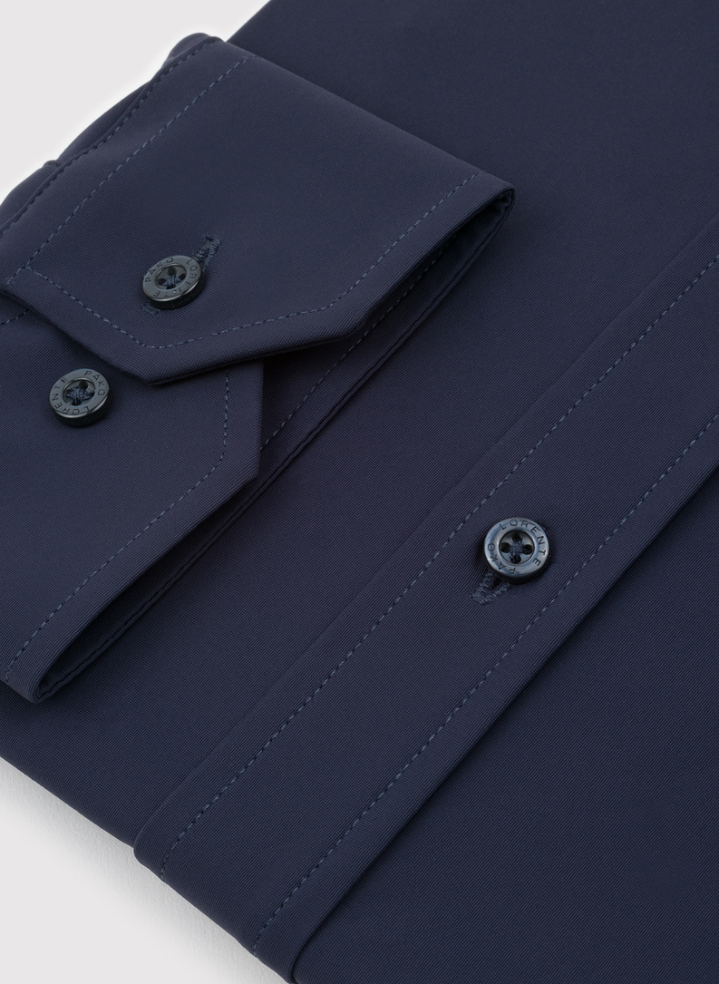 Tamsiai mėlyni vyriški marškiniai