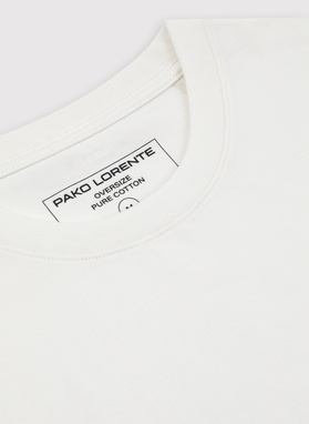 Balti didžiulio dydžio T marškinėliai