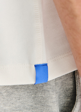 Balti didžiulio dydžio T marškinėliai