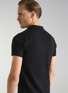 Juodos spalvos polo T marškinėliai be raštų