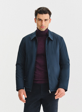 Tamsiai mėlyna vyriška striukė