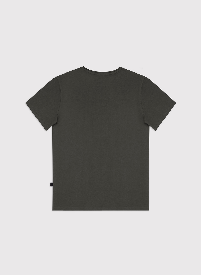 Žali T marškinėliai su V iškirpte be raštų