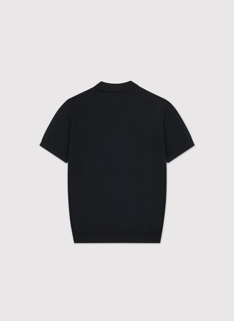 Juodas polo megztinis