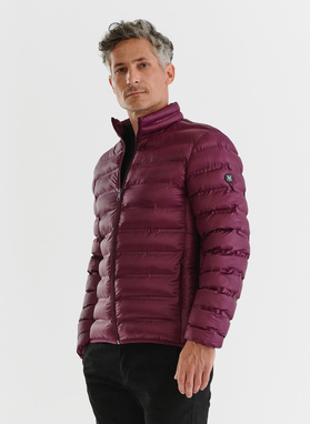 Vyšninės spalvos trumpa dygsniuota striukė