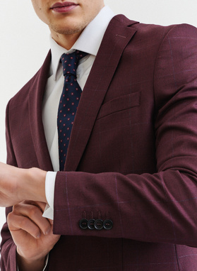 Vyšninis kostiuminis švarkas subtiliais langais