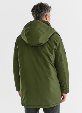 Žieminė žalios spalvos striukė su gobtuvu