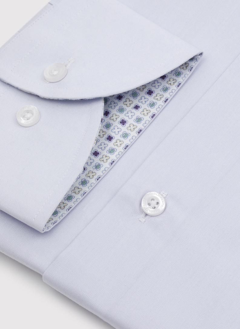 Žydri vyriški marškiniai su kontrastingu apvadu