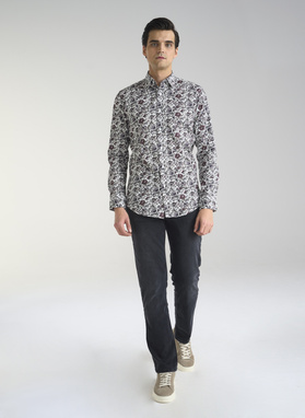 Balti vyriški marškiniai botaniniu raštu