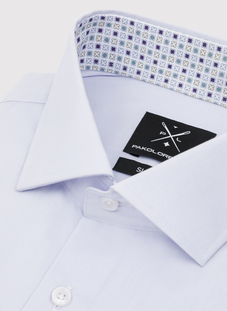 Žydri vyriški marškiniai su kontrastingu apvadu